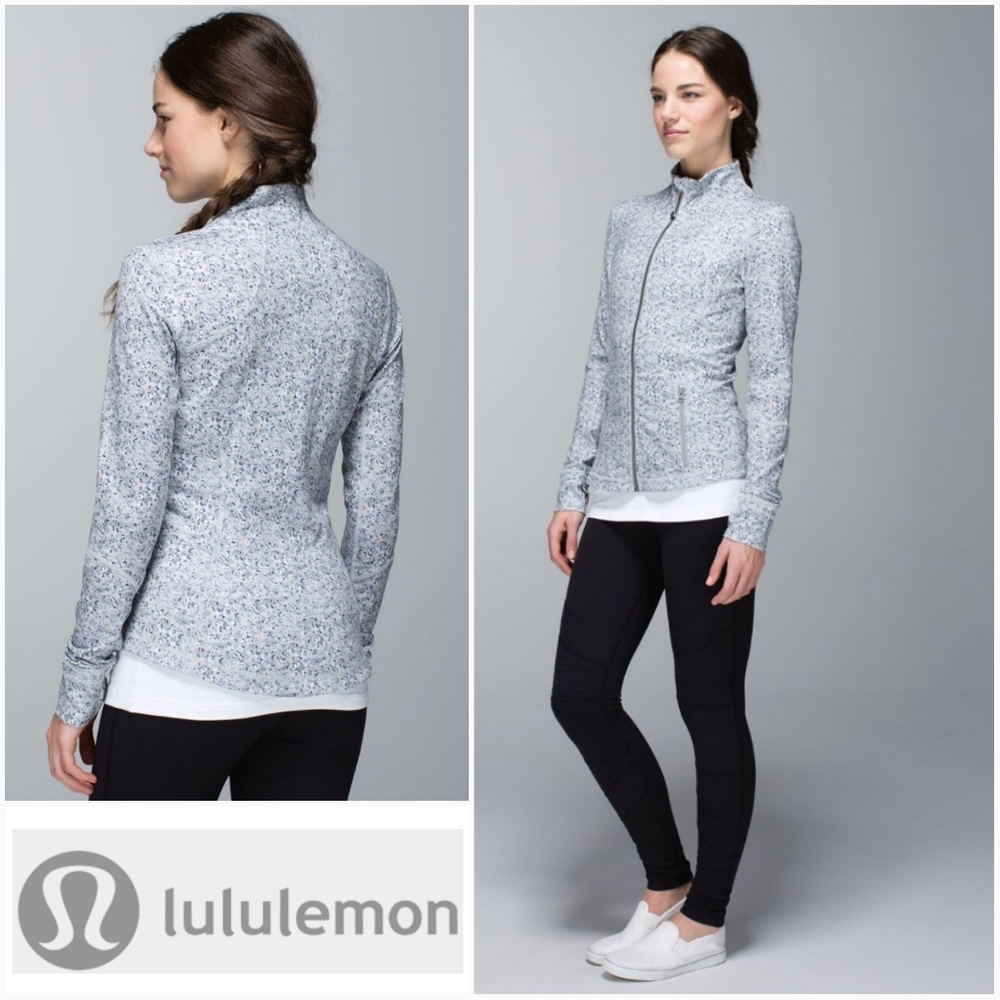 LULULEMON 6 Forme Jacket Cuffins Size 6 - Petite Fleur Silver Spoon
